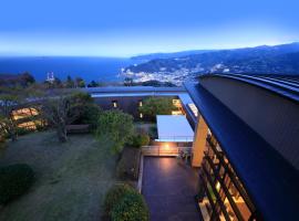 Hotel Grand Bach Atami Crescendo，位于热海伊豆山神社附近的酒店