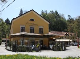 Hotel Lavica，位于萨莫博尔的酒店