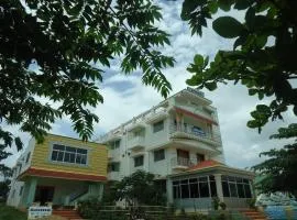 Aruvi Hotel