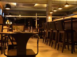 Hotel de diseño con la mejor ubicación，位于恩卡纳西翁的酒店