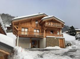 ORTA Chalet，位于莱热佩里赫斯快速滑雪缆车附近的酒店
