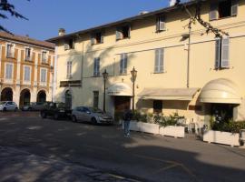 Locanda Sant'Angelo，位于圣塞孔多-帕尔门塞的酒店