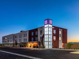 Motel 6-Las Vegas, NV - Motor Speedway，位于拉斯维加斯的酒店