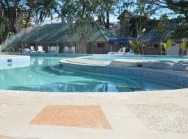 Hotel 45 Beach Resort，位于巴旺的酒店