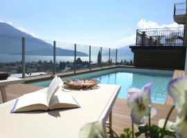 Villa Perla del Lago，位于韦尔卡纳的酒店