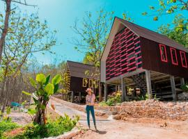 Radika Paradise Villa & Cottage，位于Tepus的酒店