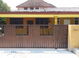 IsMa Lumut Homestay，位于卢穆特的酒店