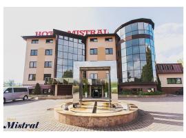 Hotel Mistral，位于马尔基的酒店