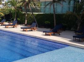 Cartagena Beach Condo - 1400 sq. Ft. (130 m2)