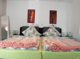 FeWo Casa Mallorca，位于科斯费尔德的酒店