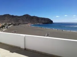 ÁTICO EN PRIMERA LINEA DE PLAYA