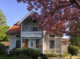 Villa Frideborg，位于Henån的酒店