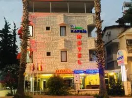 拉拉卡普里斯酒店 