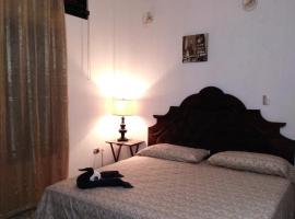 Hotel La Casona，位于Dolores的酒店