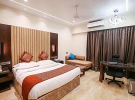 皇宫酒店，位于Jālgaon的酒店