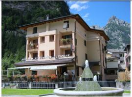 Hotel ristorante Bucaneve，位于Val Masino的酒店