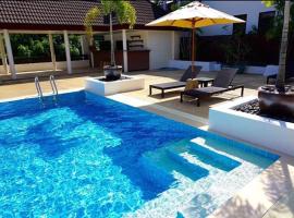 The Sands 2 bedroom apartment Naiharn，位于奈汉海滩的酒店