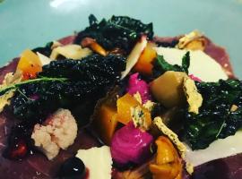 Vita Stenen Rum och Restaurang，位于Sankt Olof的酒店