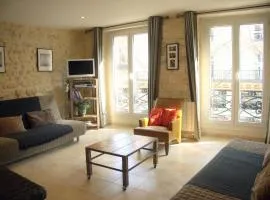 Appartement clair et lumineux au centre de Paris