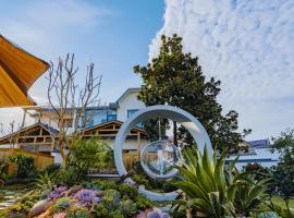 Zhangjiajie Su Xin Resort Inn -Airport Resort-Free pick-up，位于张家界的带按摩浴缸的酒店