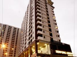 Expressia Stay at Serpong Greenview Apartment，位于塞尔蓬的度假短租房