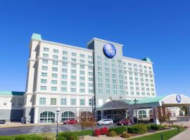 Isle Casino Hotel Waterloo，位于滑铁卢的带停车场的酒店