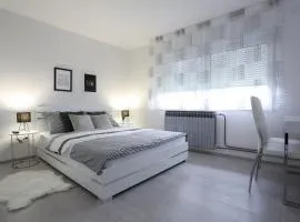 Imperium Rooms Zagreb Airport，位于萨格勒布机场 - ZAG附近的酒店