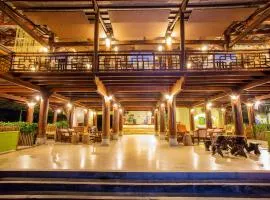 猫田丛林小屋酒店