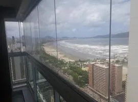 Amplo e Confortável Apartamento em Santos