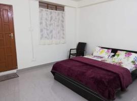 Delight Homestay，位于乞拉朋齐的酒店
