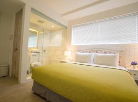 Summerbird - Bed and Brasserie，位于万隆Santosa Hospital附近的酒店