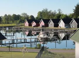 Skandinavisches-Ferienhaus-2-Reihe-zum-Wasser-fuer-6-Personen