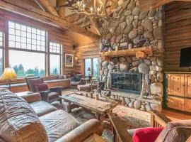 Huckleberry Hideaway