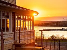 Manoir D'Orsennens，位于梅干提克湖的酒店