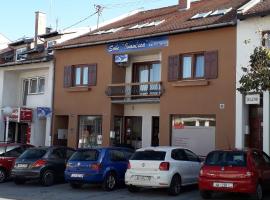 Guesthouse Ivancica，位于Našice的酒店