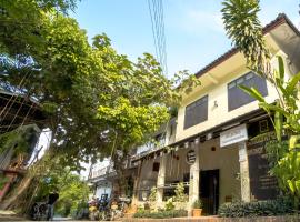 Y Not Laos Hostel，位于琅勃拉邦的酒店