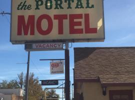 Portal Motel，位于隆派恩的汽车旅馆