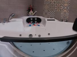 Lagar II con Jacuzzi，位于Curiel de Duero的度假屋