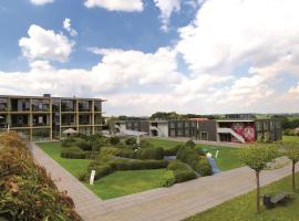 rugs Hotel am Schlosspark Lichtenwalde，位于Lichtenwalde丽克藤瓦尔德宫附近的酒店