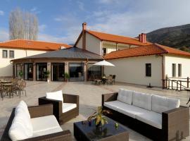 Hotel Mimallones，位于Lemos的酒店