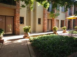 24 Onvrey Guest House，位于博克斯堡的酒店