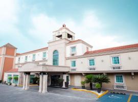 Best Western PLUS Monterrey Colón，位于蒙特雷蒙特雷棒球管附近的酒店