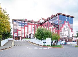 国敦斯劳温莎酒店，位于斯劳的酒店
