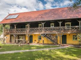 Adelinenhof - Ferienapartments, Fasten, Wellness & Gesundheit，位于布尔格的Spa酒店