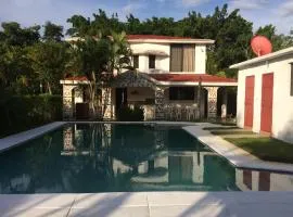 Casa Canta Rana