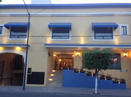 Hotel CR Tehuacan，位于提瓦坎的酒店