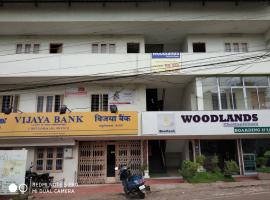 Hotel Woodlands，位于Chottanikara的酒店