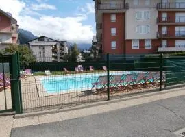 Apartment Le Grand Panorama 412 by Interhome