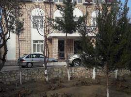 Гостиница，位于Qayraqqum的酒店