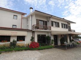 森霍朵普瑞奥洁梦特洛卡旅馆，位于Ribeirão的酒店